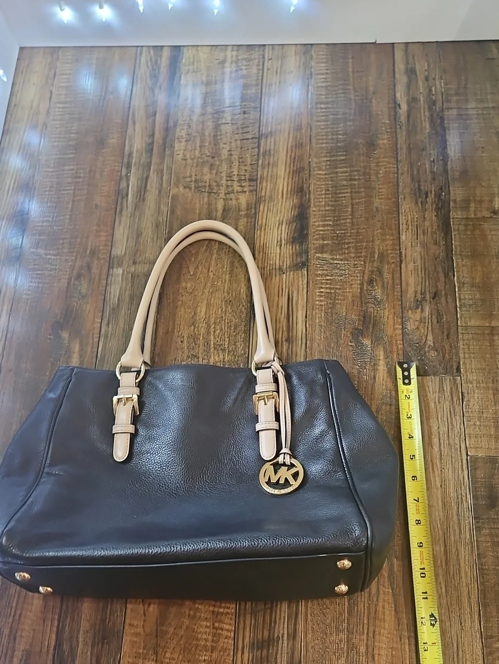 Michael Kors Hobo Buttery Soft Leather Black and Cream Tote‎ Bag